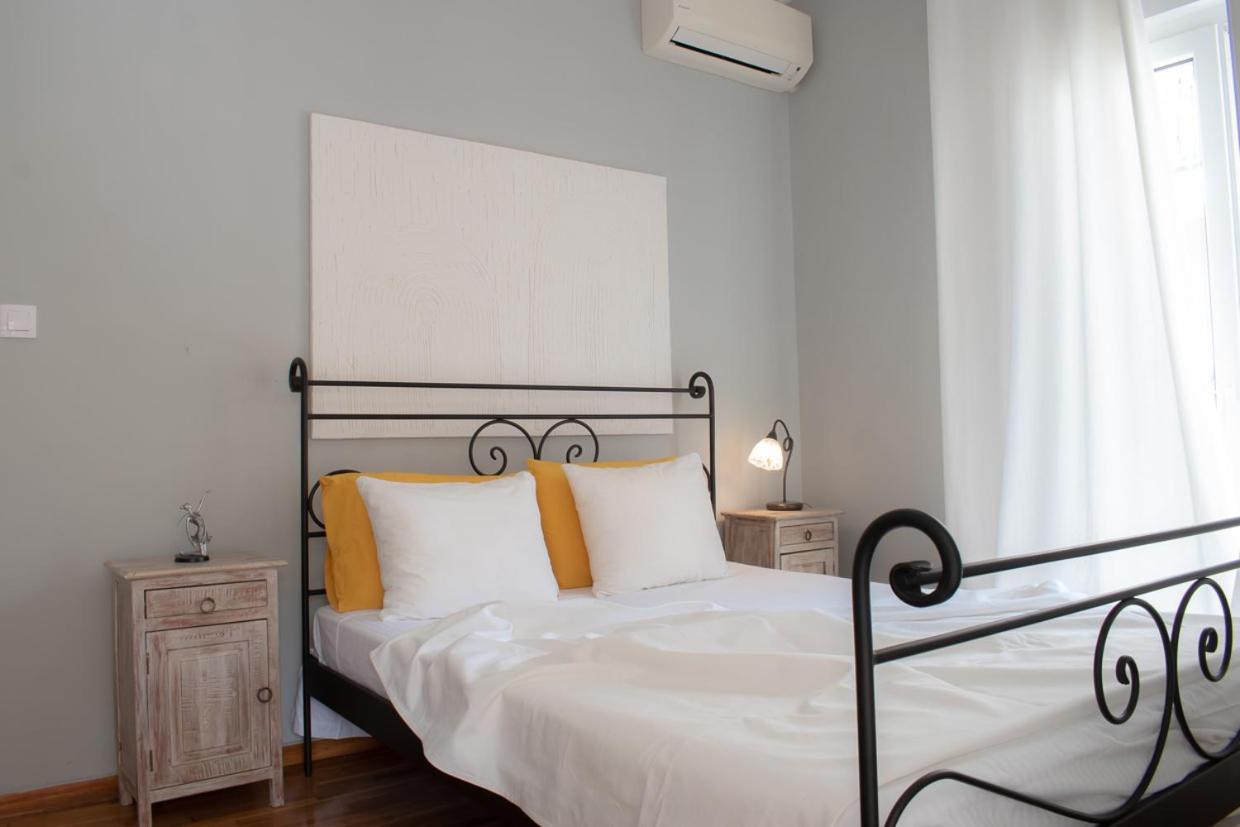 Apartment Vresthenis Athena Bagian luar foto