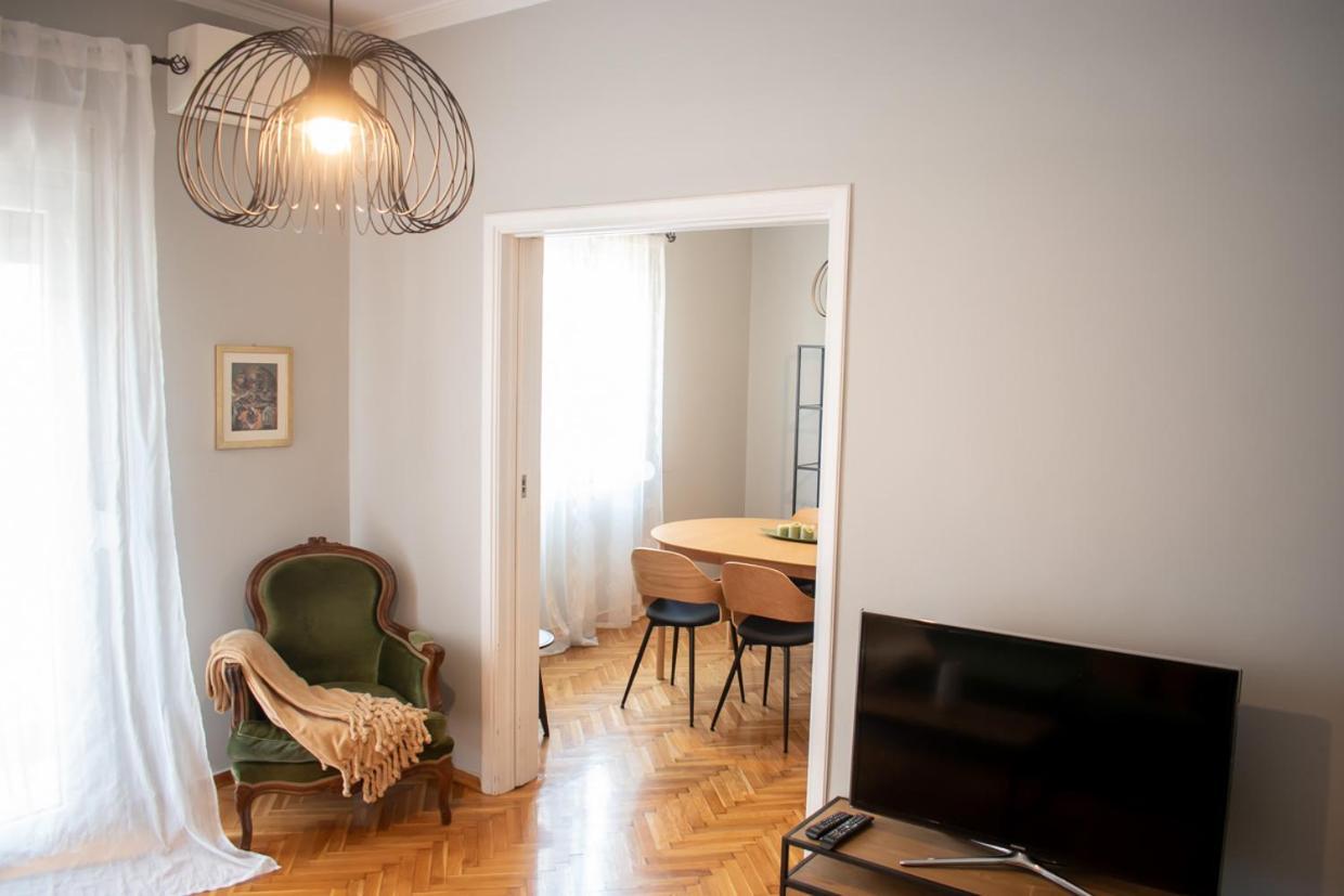 Apartment Vresthenis Athena Bagian luar foto
